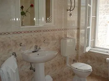 Liza B&B 트로기르