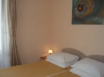 Liza Bed & Breakfast 3*