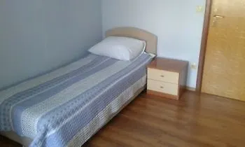 לינה וארוחת בוקר Liza