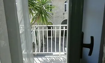 Liza לינה וארוחת בוקר