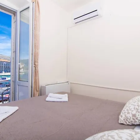 Liza Bed & Breakfast