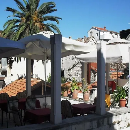 Liza Bed & Breakfast 3*